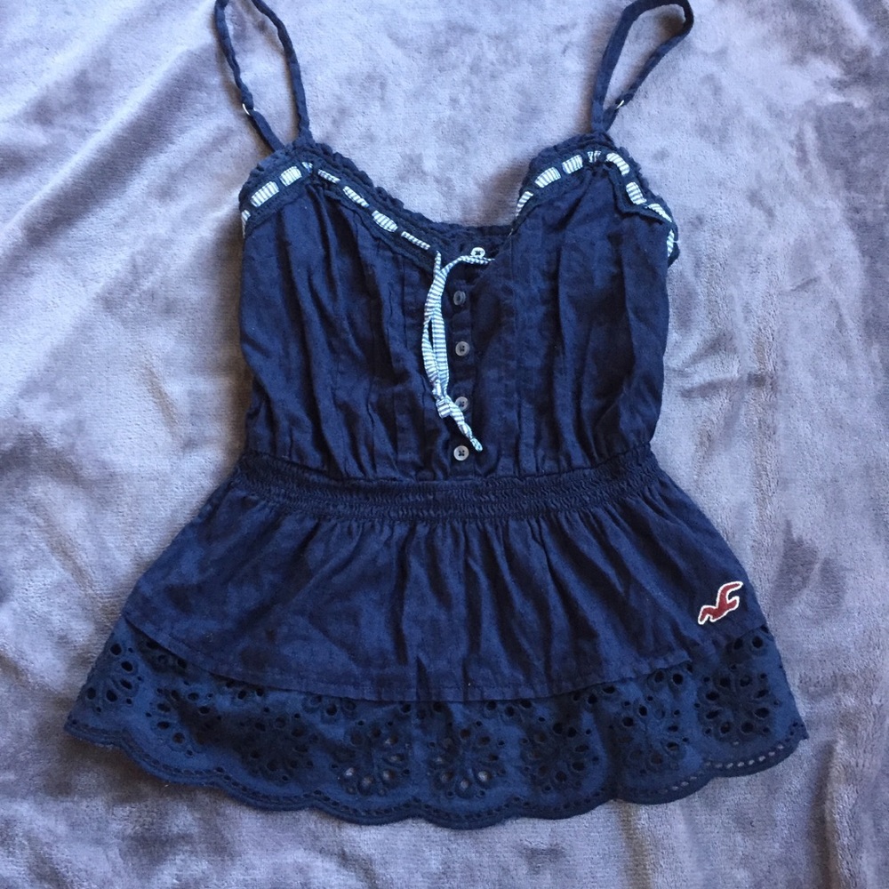 Hollister top